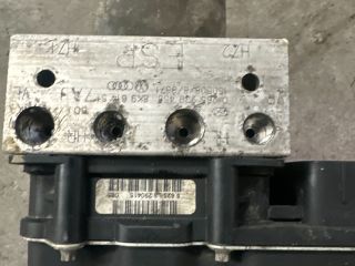 bontott AUDI A4 B6 ABS Kocka