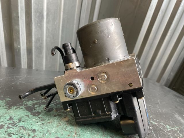 bontott AUDI A4 B6 ABS Kocka