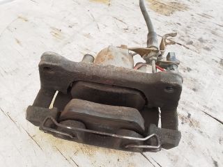 bontott AUDI A4 B6 Bal első Féknyereg Munkahengerrel