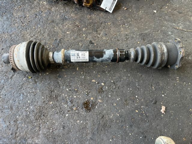 bontott AUDI A4 B6 Bal Féltengely