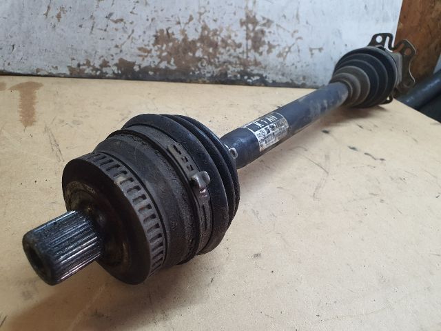 bontott AUDI A4 B6 Bal Féltengely