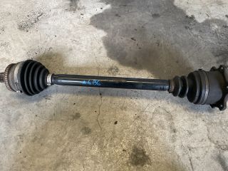 bontott AUDI A4 B6 Bal Féltengely