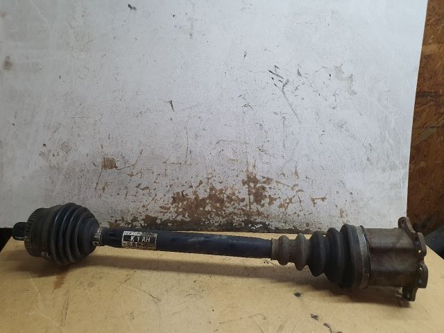 bontott AUDI A4 B6 Bal Féltengely