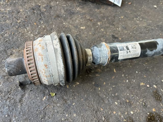 bontott AUDI A4 B6 Bal Féltengely