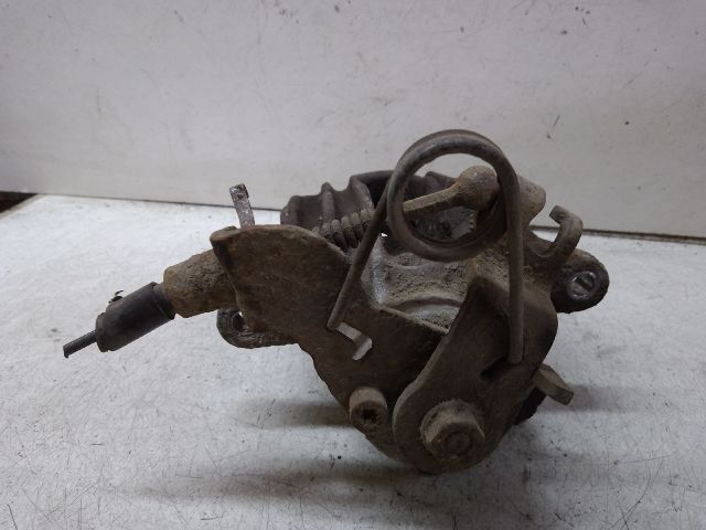 bontott AUDI A4 B6 Bal hátsó Féknyereg Munkahengerrel