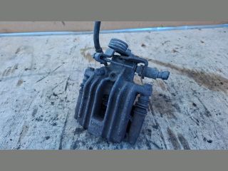 bontott AUDI A4 B6 Bal hátsó Féknyereg Munkahengerrel