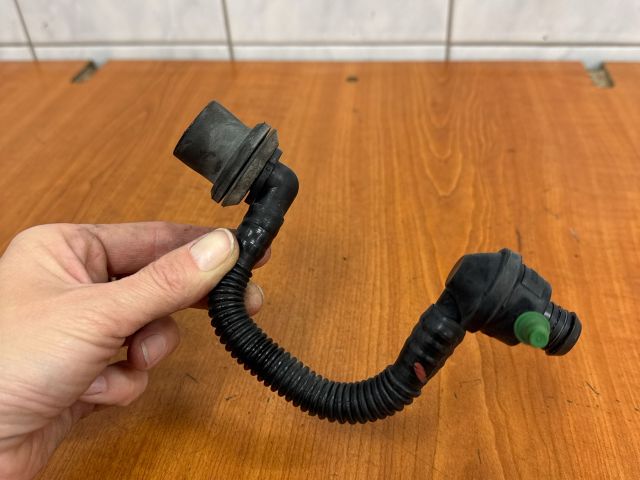 bontott AUDI A4 B6 Fékrásegítő Cső