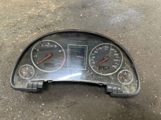 bontott AUDI A4 B6 Kilométeróra