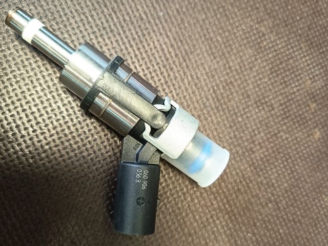 bontott AUDI A4 B6 Porlasztó (1 db)