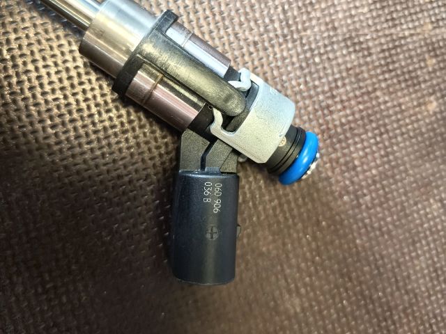 bontott AUDI A4 B6 Porlasztó (1 db)