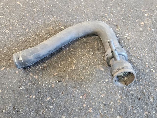 bontott AUDI A4 B6 Vízcső