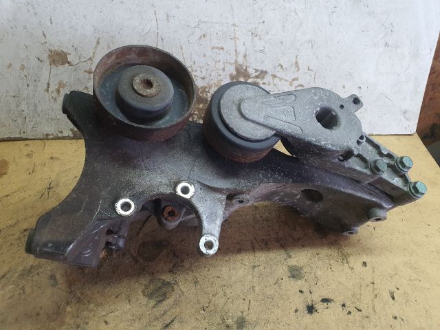 bontott AUDI A4 B6 Generátor Tartó Bak