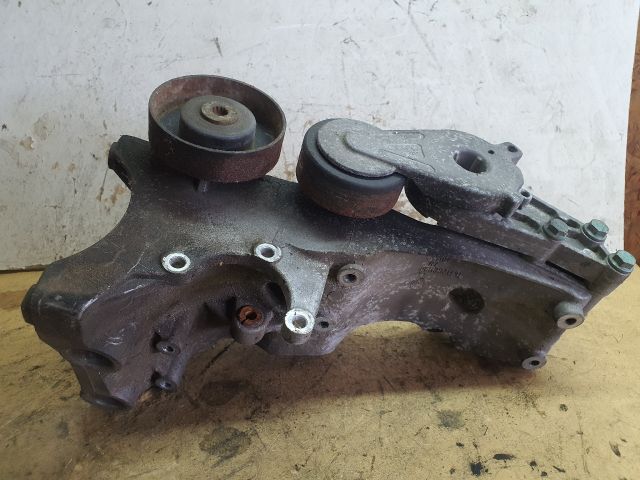 bontott AUDI A4 B6 Generátor Tartó Bak