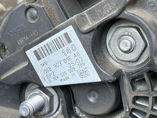 bontott AUDI A4 B6 Generátor