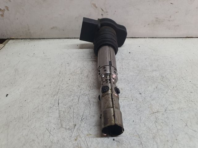 bontott AUDI A4 B6 Gyújtótrafó