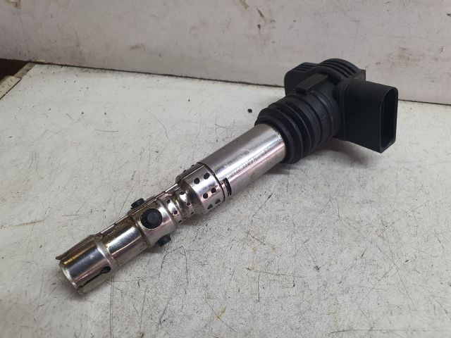 bontott AUDI A4 B6 Gyújtótrafó