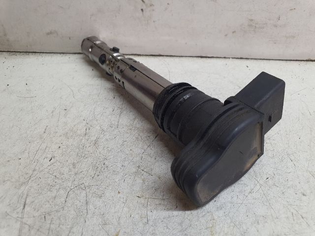 bontott AUDI A4 B6 Gyújtótrafó