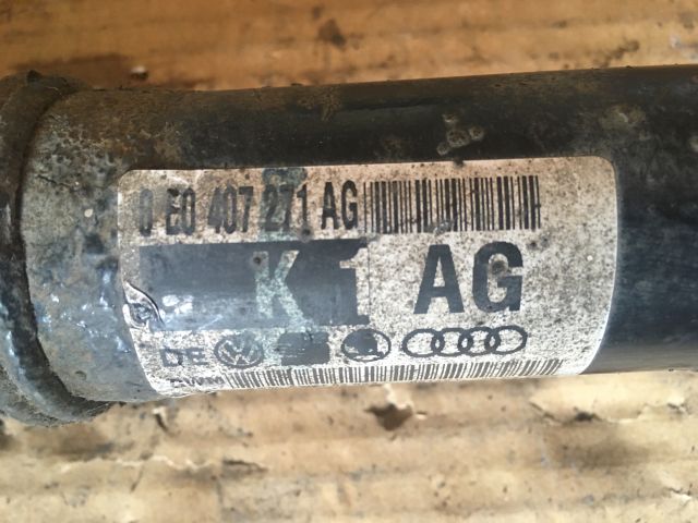 bontott AUDI A4 B6 Jobb Féltengely