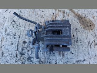 bontott AUDI A4 B6 Jobb hátsó Féknyereg Munkahengerrel