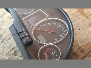 bontott AUDI A4 B6 Kilométeróra