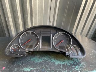 bontott AUDI A4 B6 Kilométeróra