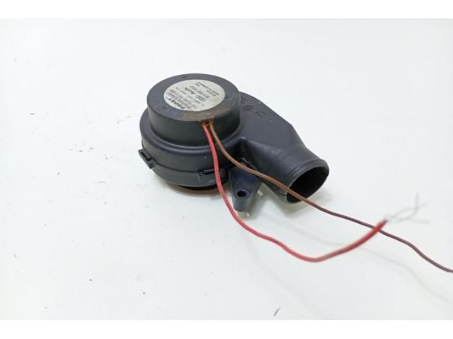 bontott AUDI A4 B6 Klímahűtő Ventilátor