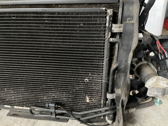 bontott AUDI A4 B6 Komplett Homlokfal (Részeivel)