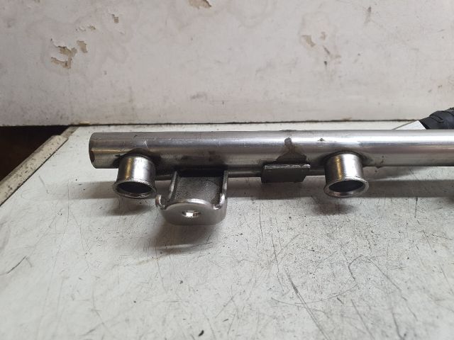 bontott AUDI A4 B6 Közösnyomócső