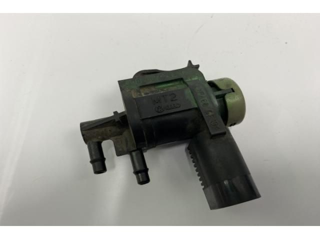 bontott AUDI A4 B6 Lefújószelep