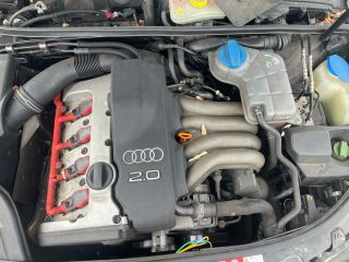 bontott AUDI A4 B6 Motor (Fűzött blokk hengerfejjel)
