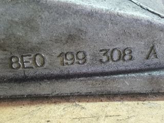 bontott AUDI A4 B6 Motor Tartó Bak (Fém)