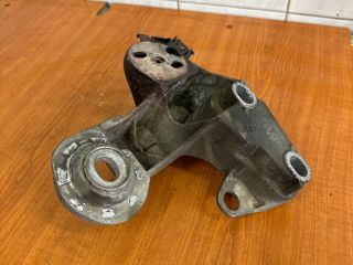 bontott AUDI A4 B6 Motor Tartó Bak (Fém)