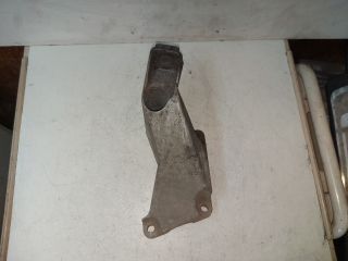 bontott AUDI A4 B6 Motor Tartó Bak (Fém)