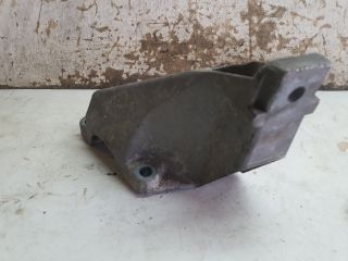 bontott AUDI A4 B6 Motor Tartó Bak (Fém)