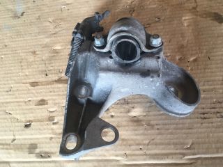 bontott AUDI A4 B6 Motor Tartó Bak Jobb