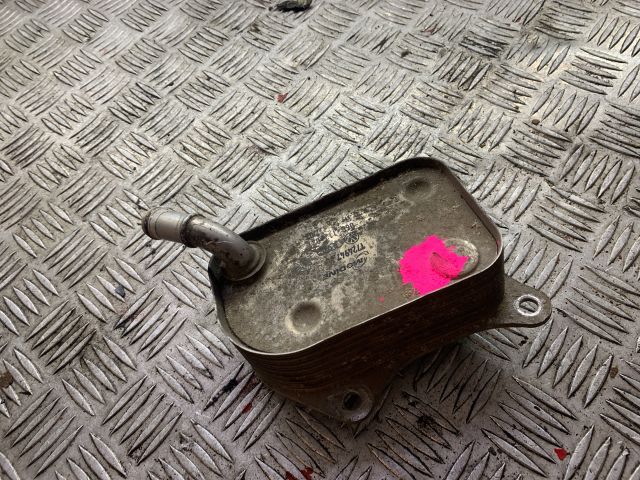 bontott AUDI A4 B6 Olajhűtő