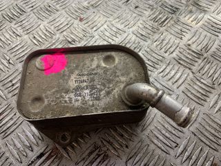 bontott AUDI A4 B6 Olajhűtő