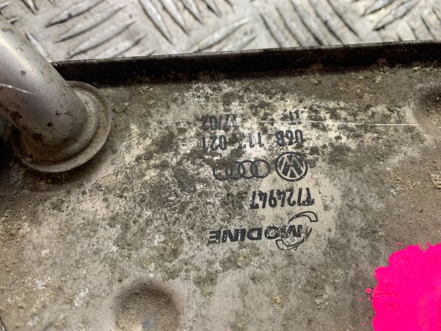 bontott AUDI A4 B6 Olajhűtő