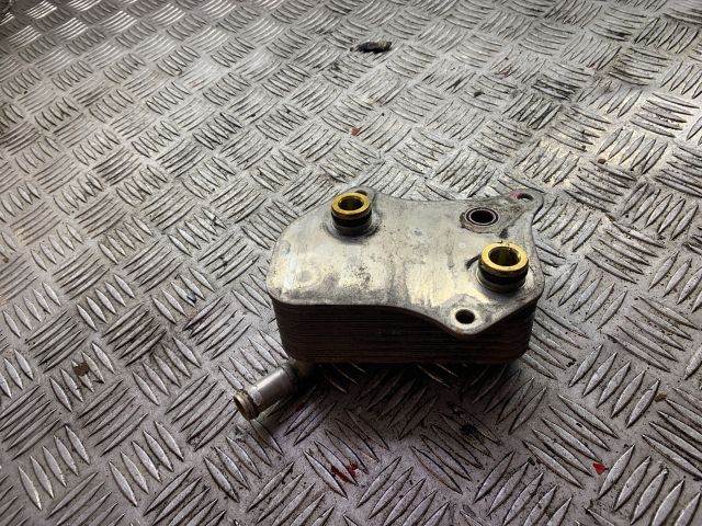 bontott AUDI A4 B6 Olajhűtő