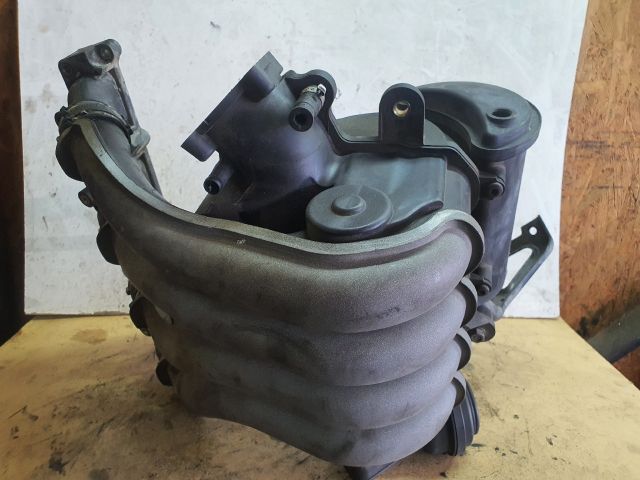 bontott AUDI A4 B6 Szívósor