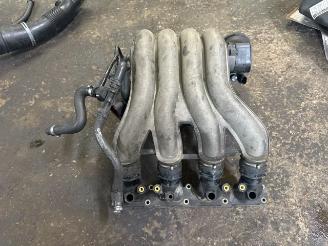 bontott AUDI A4 B6 Szívósor