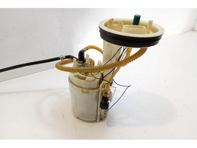 bontott AUDI A4 B6 Üzemanyag Szivattyú