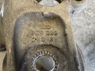 bontott AUDI A4 B6 Váltó Tartó Bak (Pozíciófüggetlen)