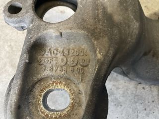 bontott AUDI A4 B6 Váltó Tartó Bak (Pozíciófüggetlen)