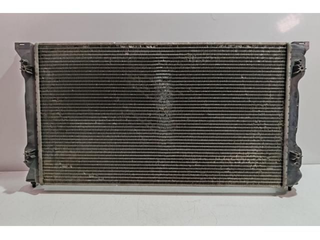 bontott AUDI A4 B6 Vízhűtő Radiátor (Nem klímás)