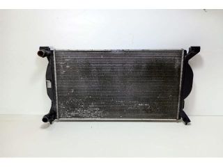 bontott AUDI A4 B6 Vízhűtő Radiátor (Nem klímás)