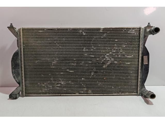 bontott AUDI A4 B6 Vízhűtő Radiátor (Nem klímás)