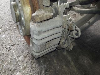 bontott AUDI A4 B6 Bal hátsó Féknyereg Munkahengerrel