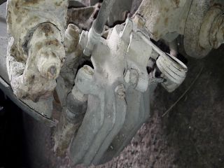 bontott AUDI A4 B6 Bal hátsó Féknyereg Munkahengerrel