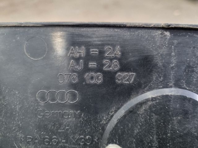 bontott AUDI A4 B6 Felső Motorburkolat